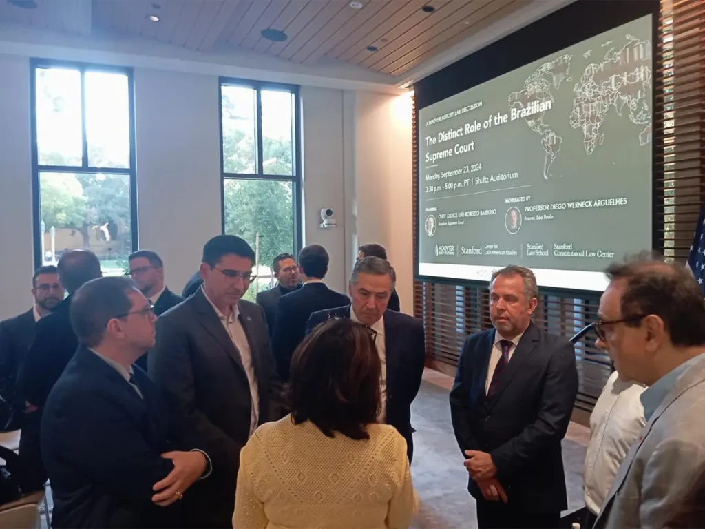 Ricardo Simões - Fernando Palomone – Ministro Luís Roberto Barroso – Fabricio Patriani