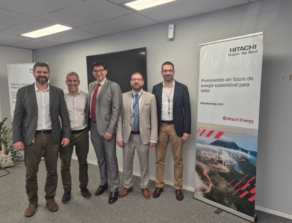 VISITA HITACHI